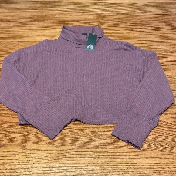 Wild Fable Long Sleeve CropTop - Picture 3 of 4